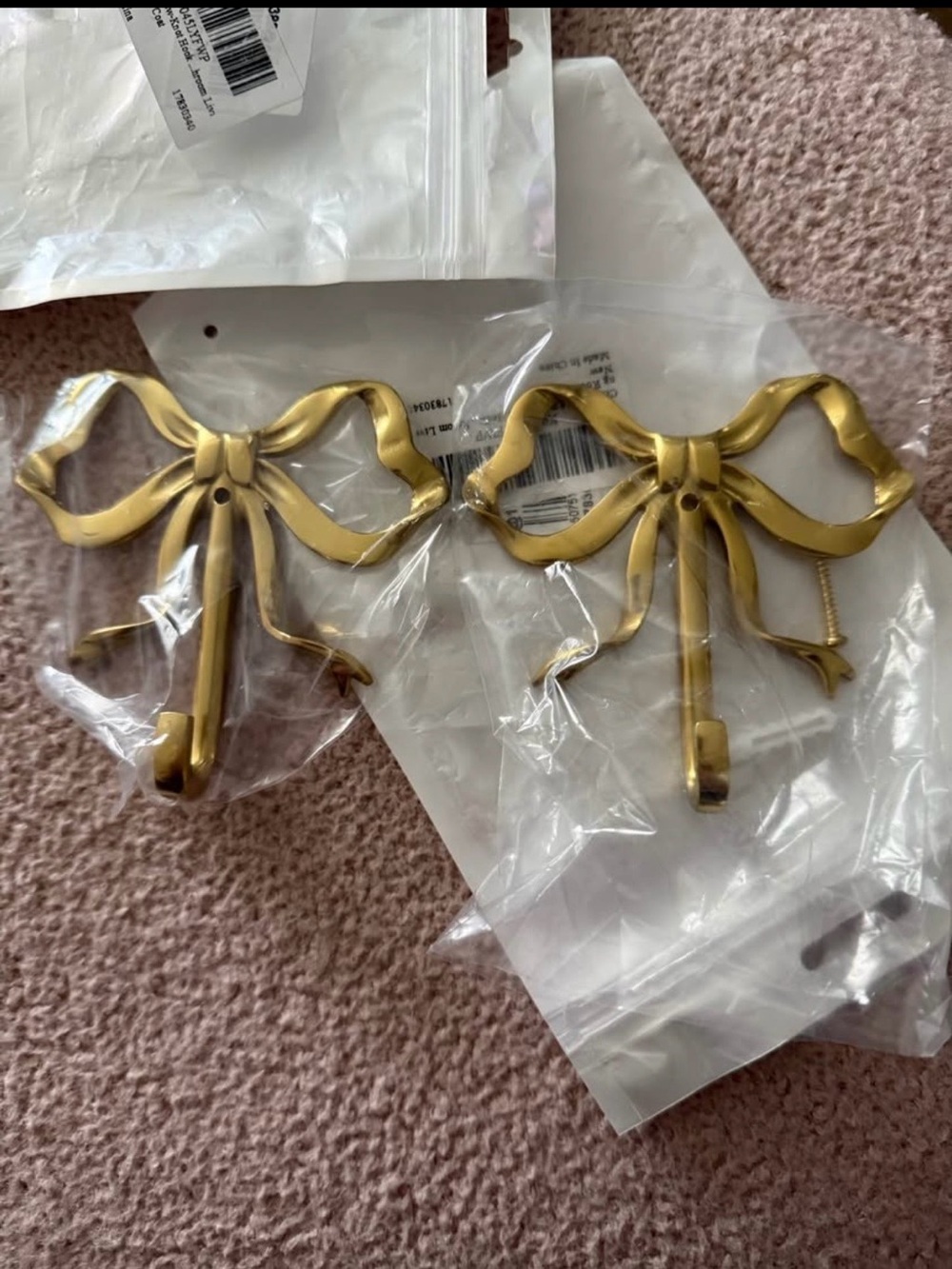 Decorative Bronze Bow Wall Hooks - Set of 2